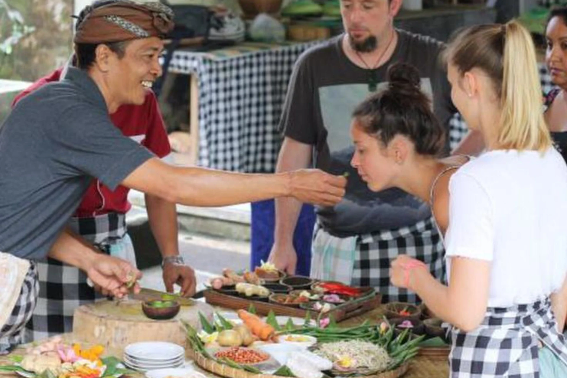 Balinese Cooking Class & Tanah Lot Temple Visit - Private & All-Inclusive